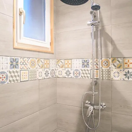 Balcon Du Champ De Mars - #parking #air Conditioner #clim *